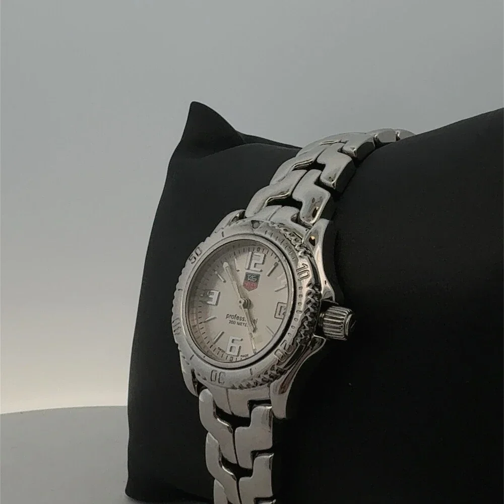 Tag Heuer Professional 200m WT1416 Stainless Steel Silver Dial Date Ladies Watch
